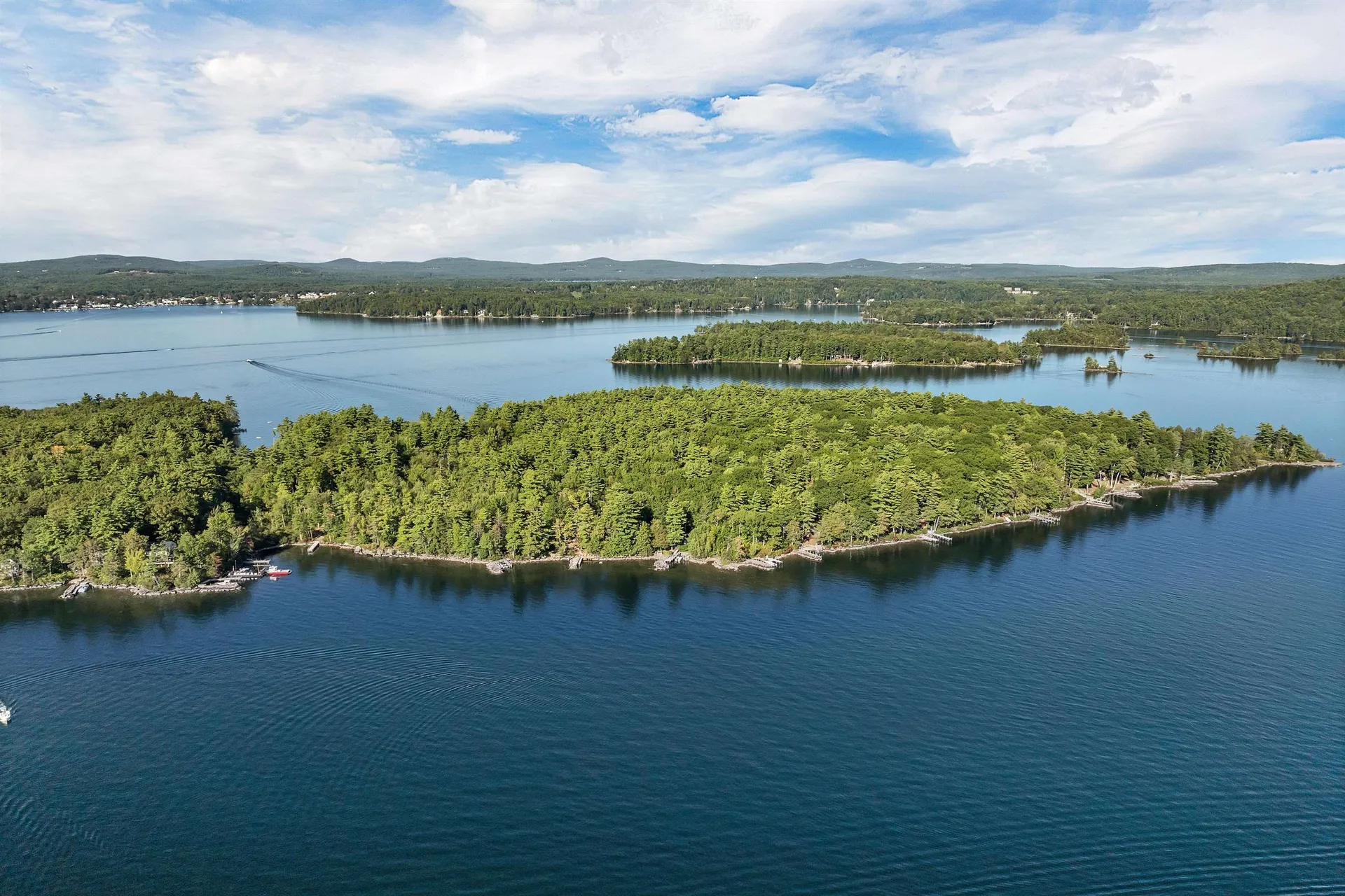 120 Big Barndoor Island Alton NH 03810