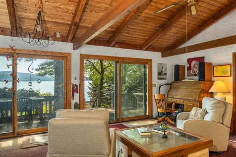 120 Big Barndoor Island Alton NH 03810