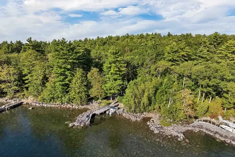 120 Big Barndoor Island Alton NH 03810