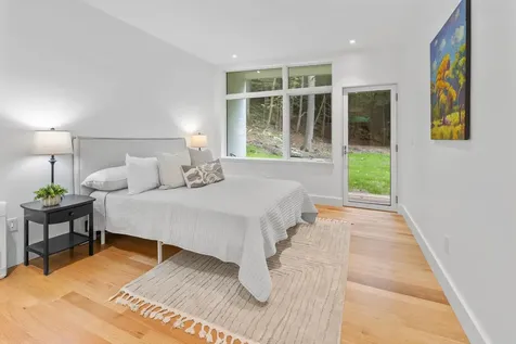 25 Hemlock Road Hanover NH 03755