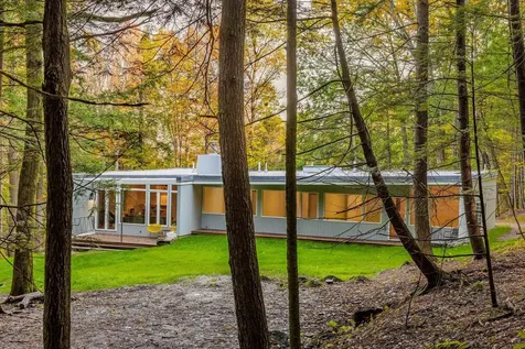 25 Hemlock Road Hanover NH 03755