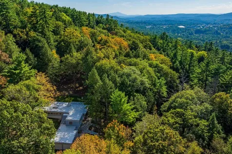 25 Hemlock Road Hanover NH 03755