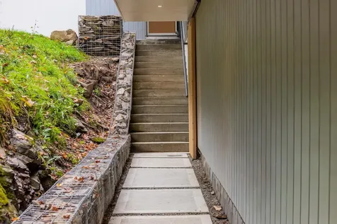 25 Hemlock Road Hanover NH 03755