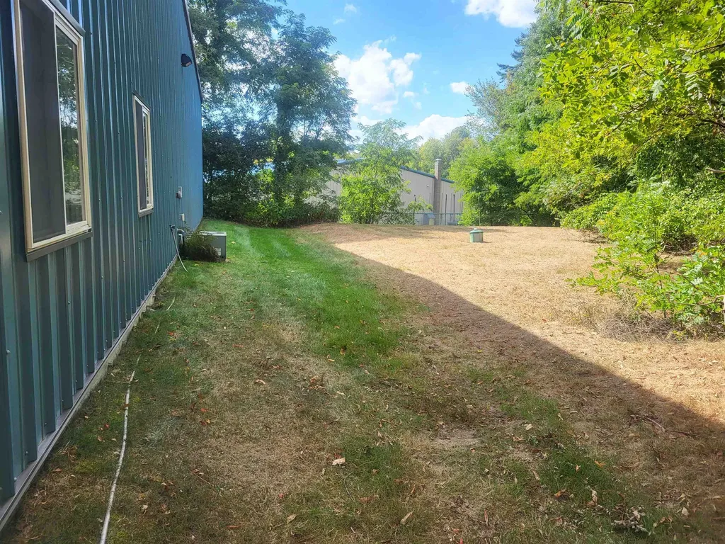 2 Infinity Drive Raymond NH 03077