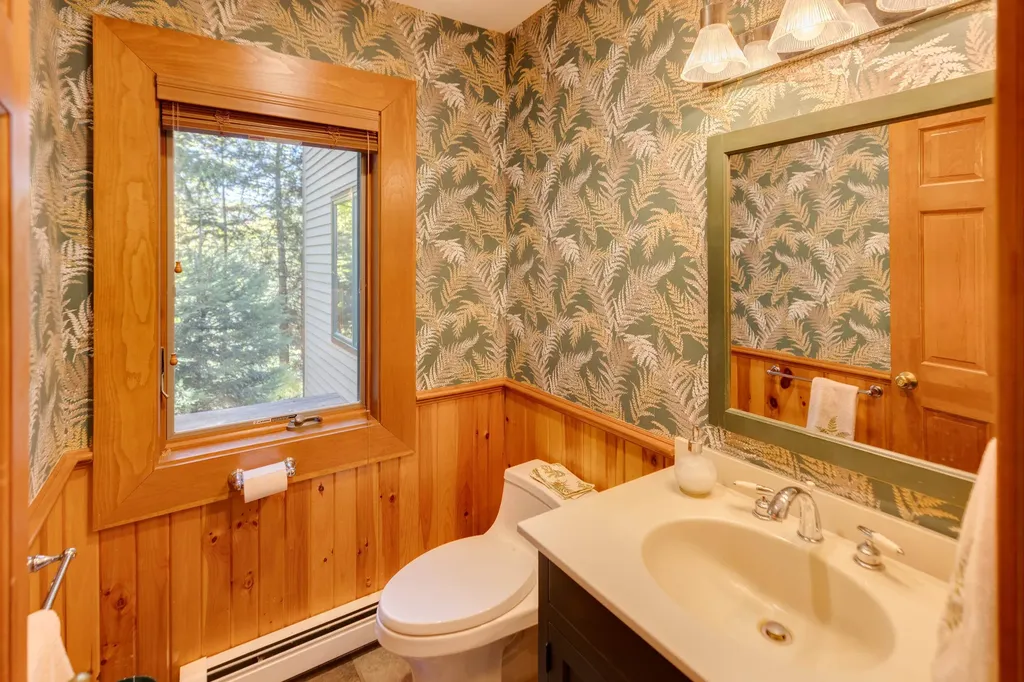 111 W Branch Road Waterville Valley NH 03215