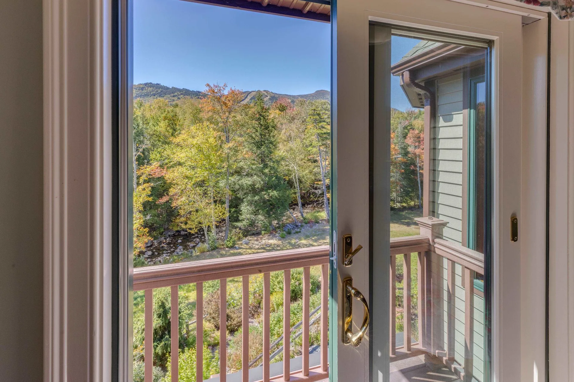 111 W Branch Road Waterville Valley NH 03215