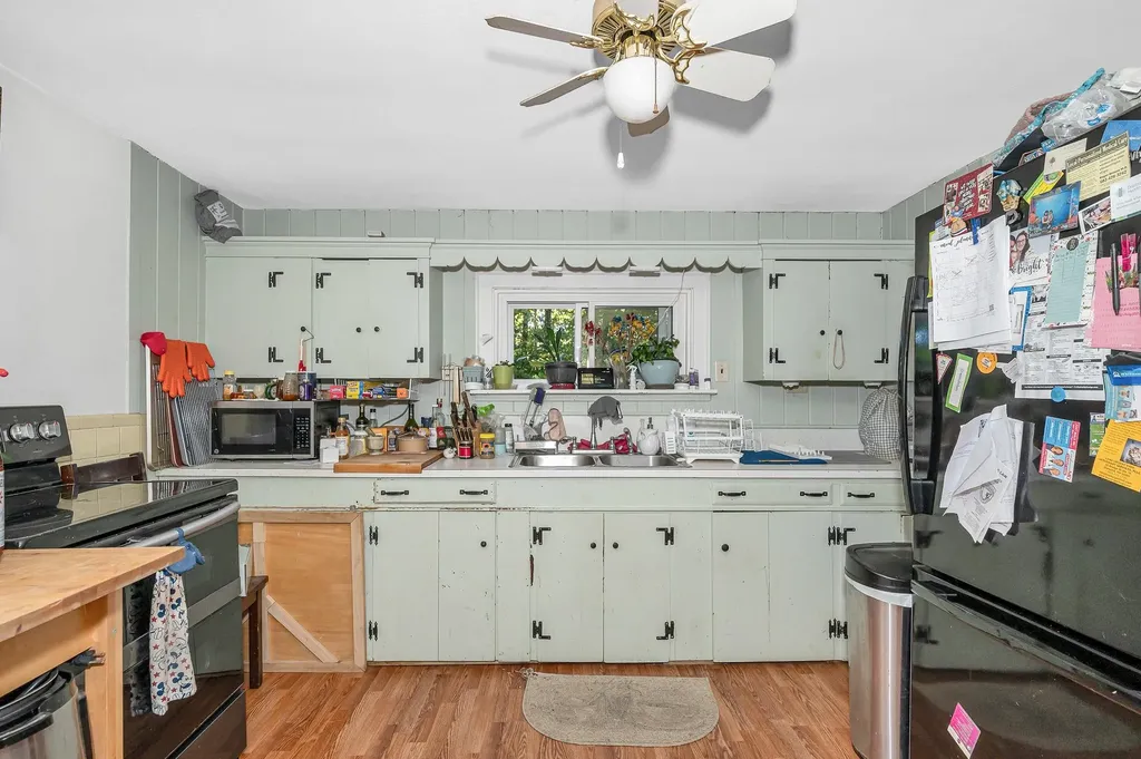 2 Hope Road Henniker NH 03242