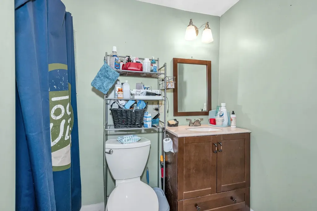 2 Hope Road Henniker NH 03242