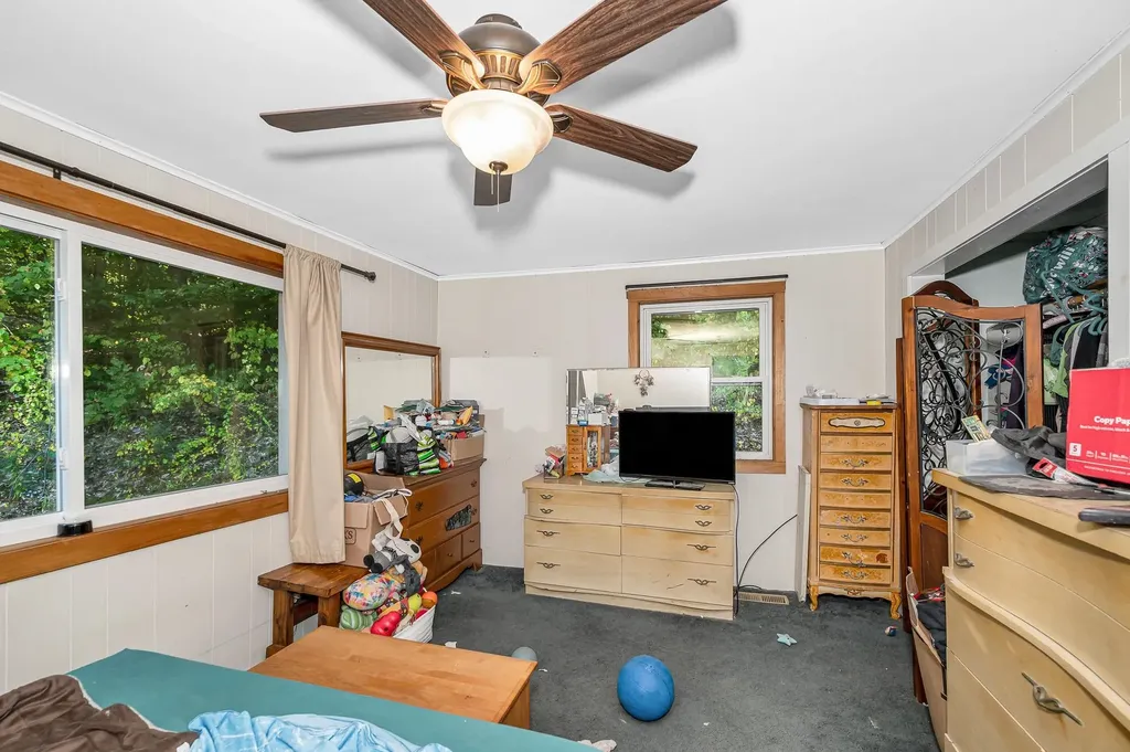 2 Hope Road Henniker NH 03242