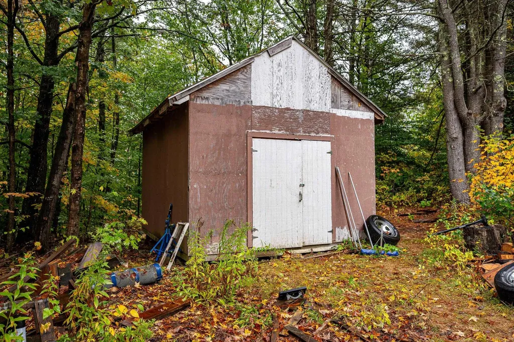 2 Hope Road Henniker NH 03242