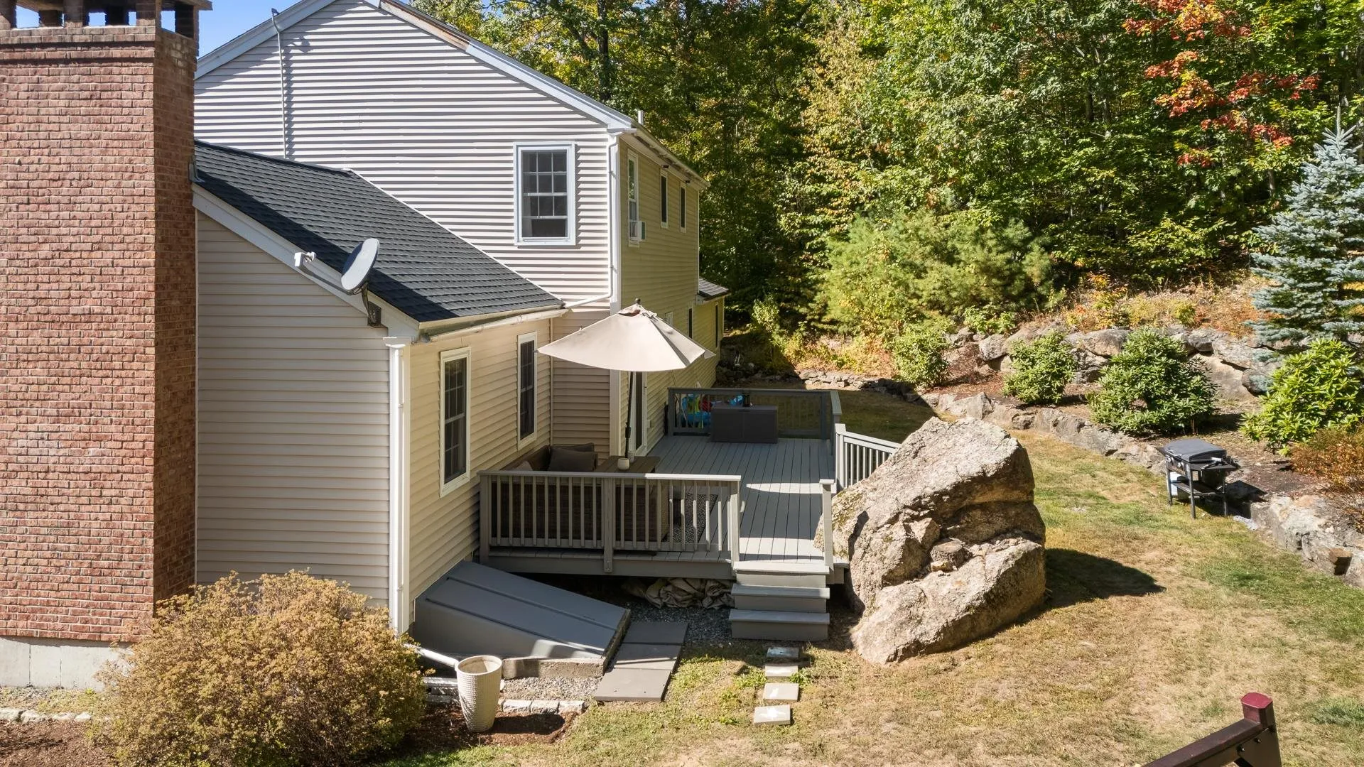 318 Old Post Road Newbury NH 03255