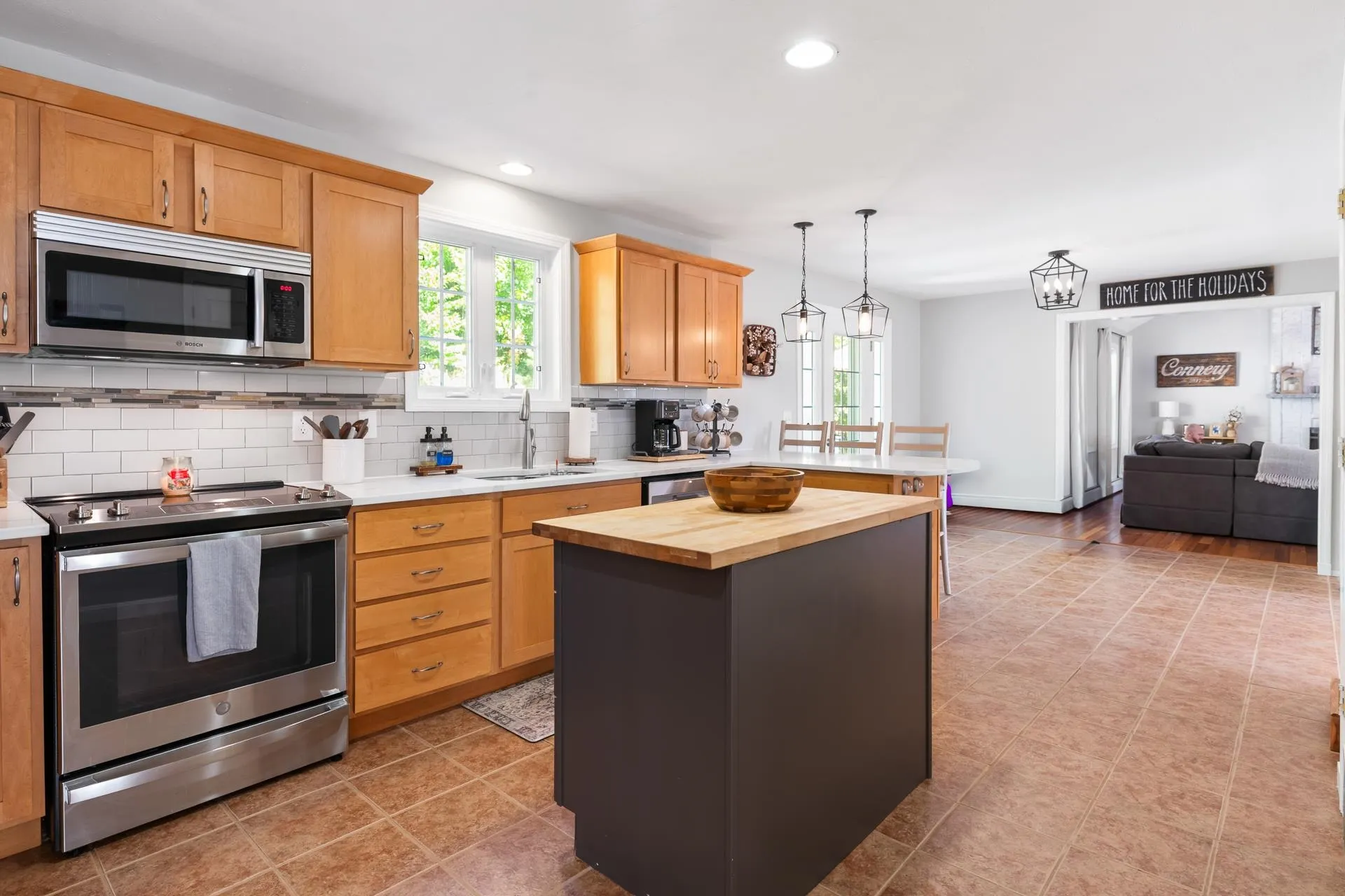 318 Old Post Road Newbury NH 03255