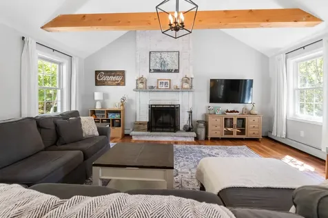 318 Old Post Road Newbury NH 03255