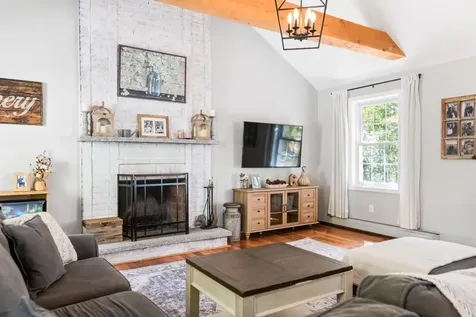 318 Old Post Road Newbury NH 03255