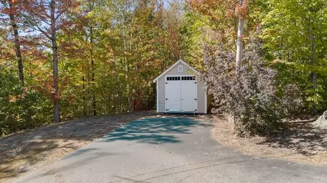 318 Old Post Road Newbury NH 03255