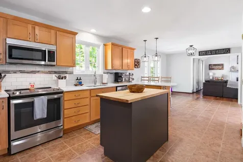 318 Old Post Road Newbury NH 03255