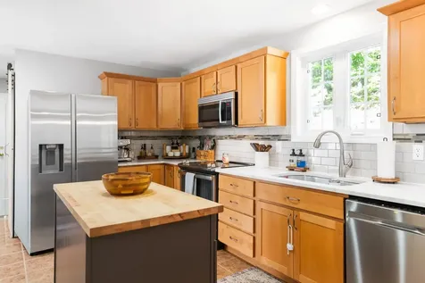 318 Old Post Road Newbury NH 03255