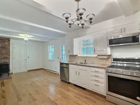 195 Pine Hill Road New London NH 03257