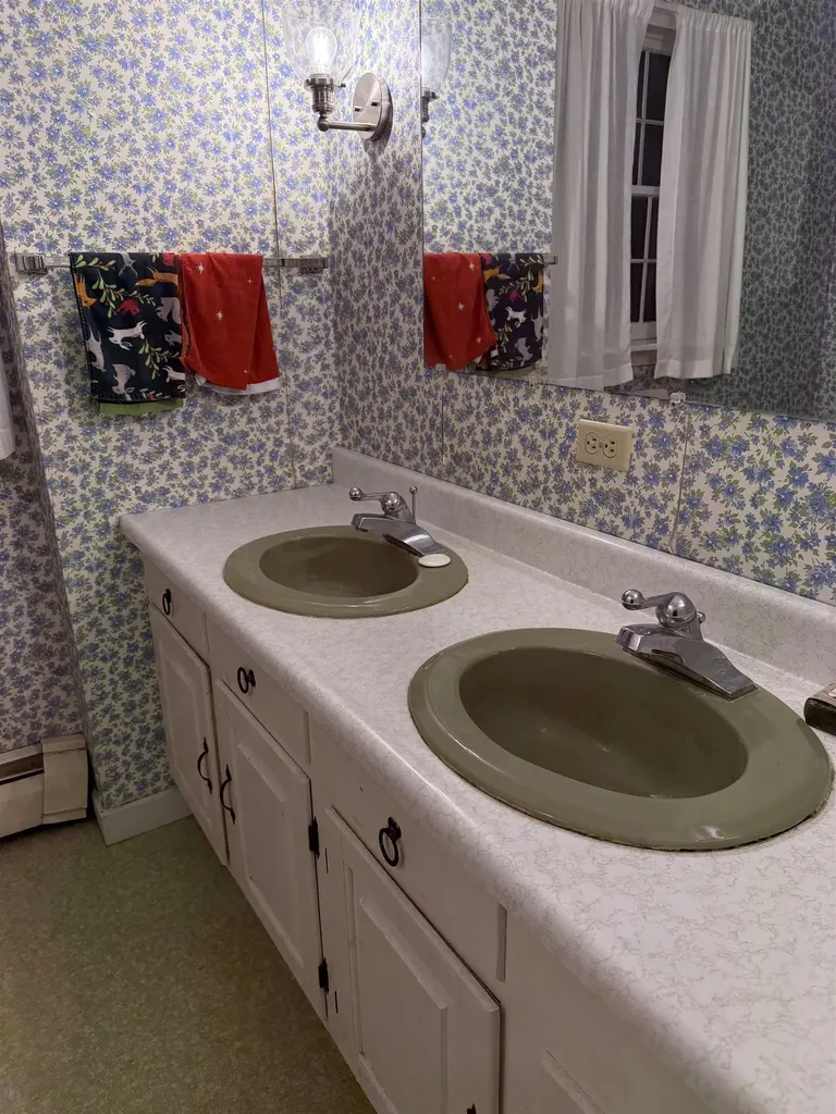 3243 Shunpike Road Mount Holly VT 05758