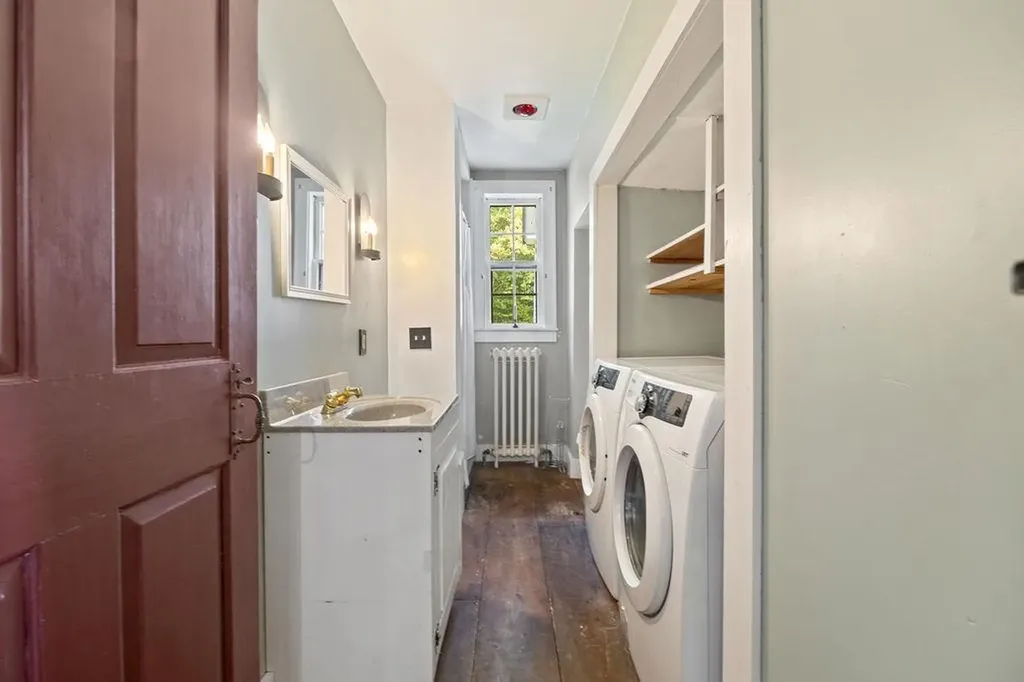 585 Province Road Gilmanton NH 03237