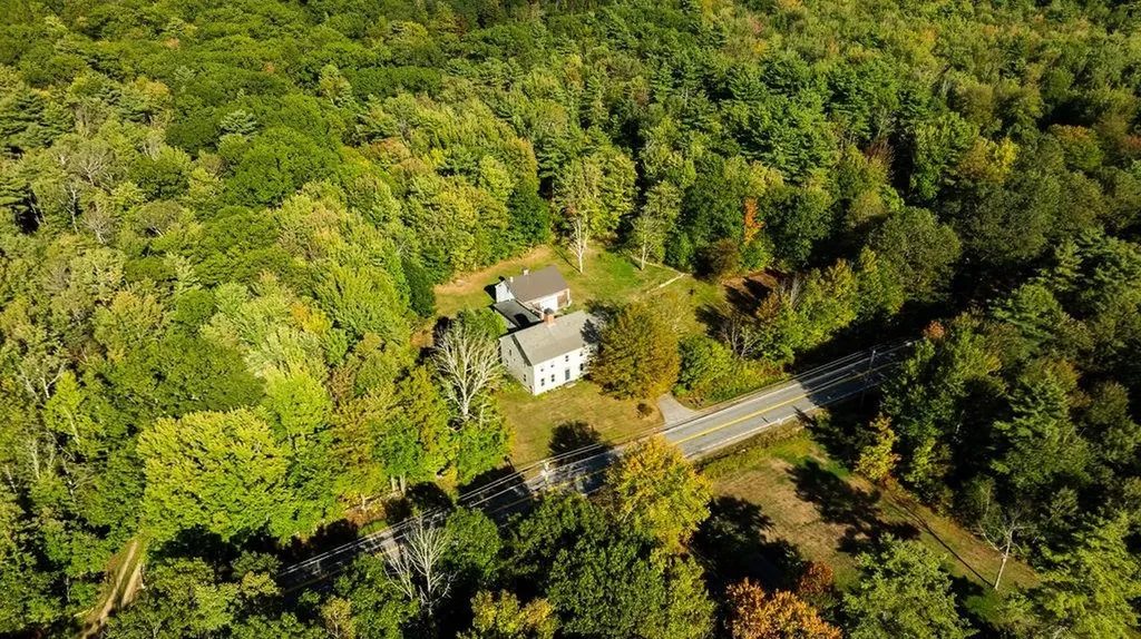 585 Province Road Gilmanton NH 03237