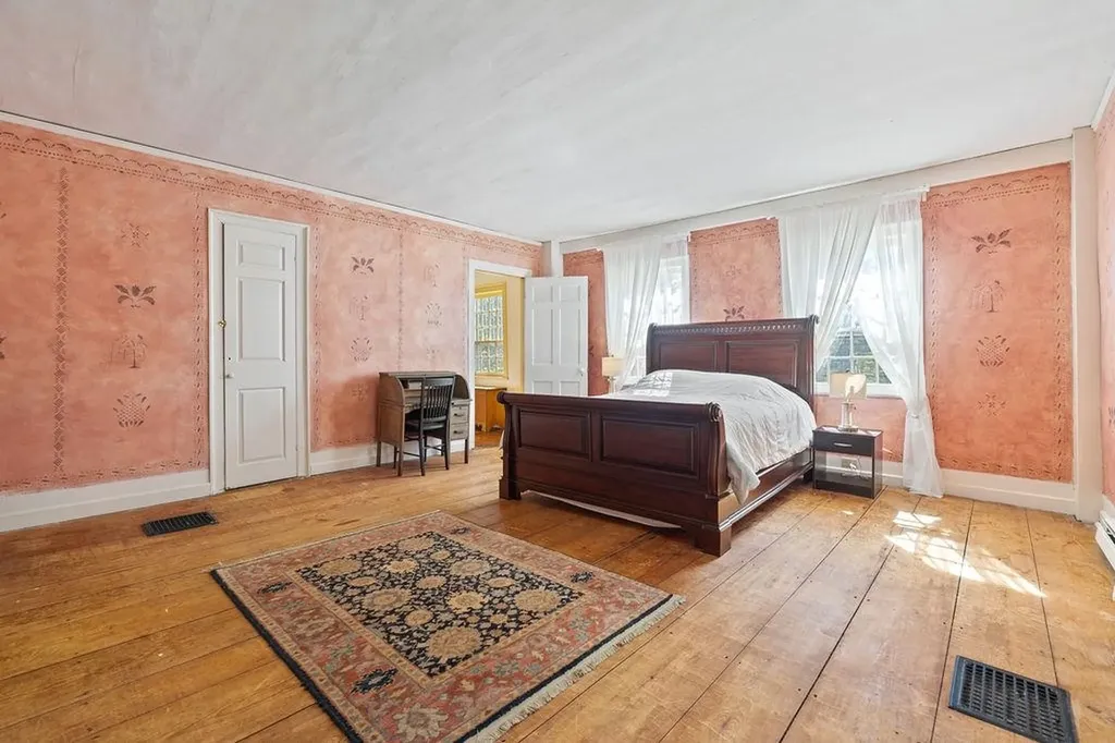 585 Province Road Gilmanton NH 03237