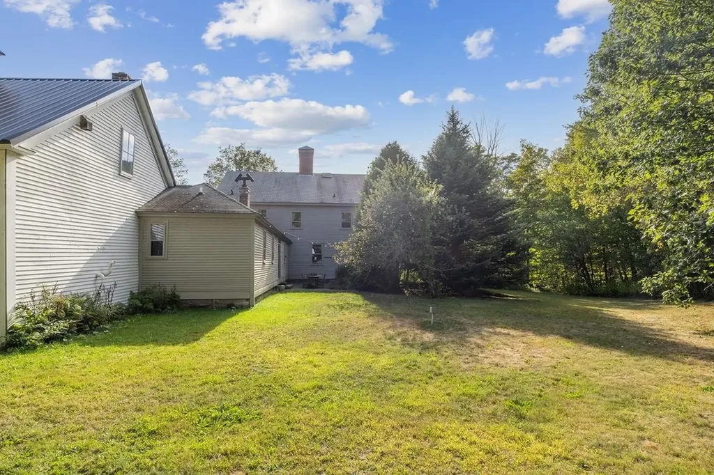 585 Province Road Gilmanton NH 03237