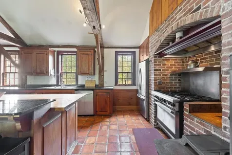 585 Province Road Gilmanton NH 03237