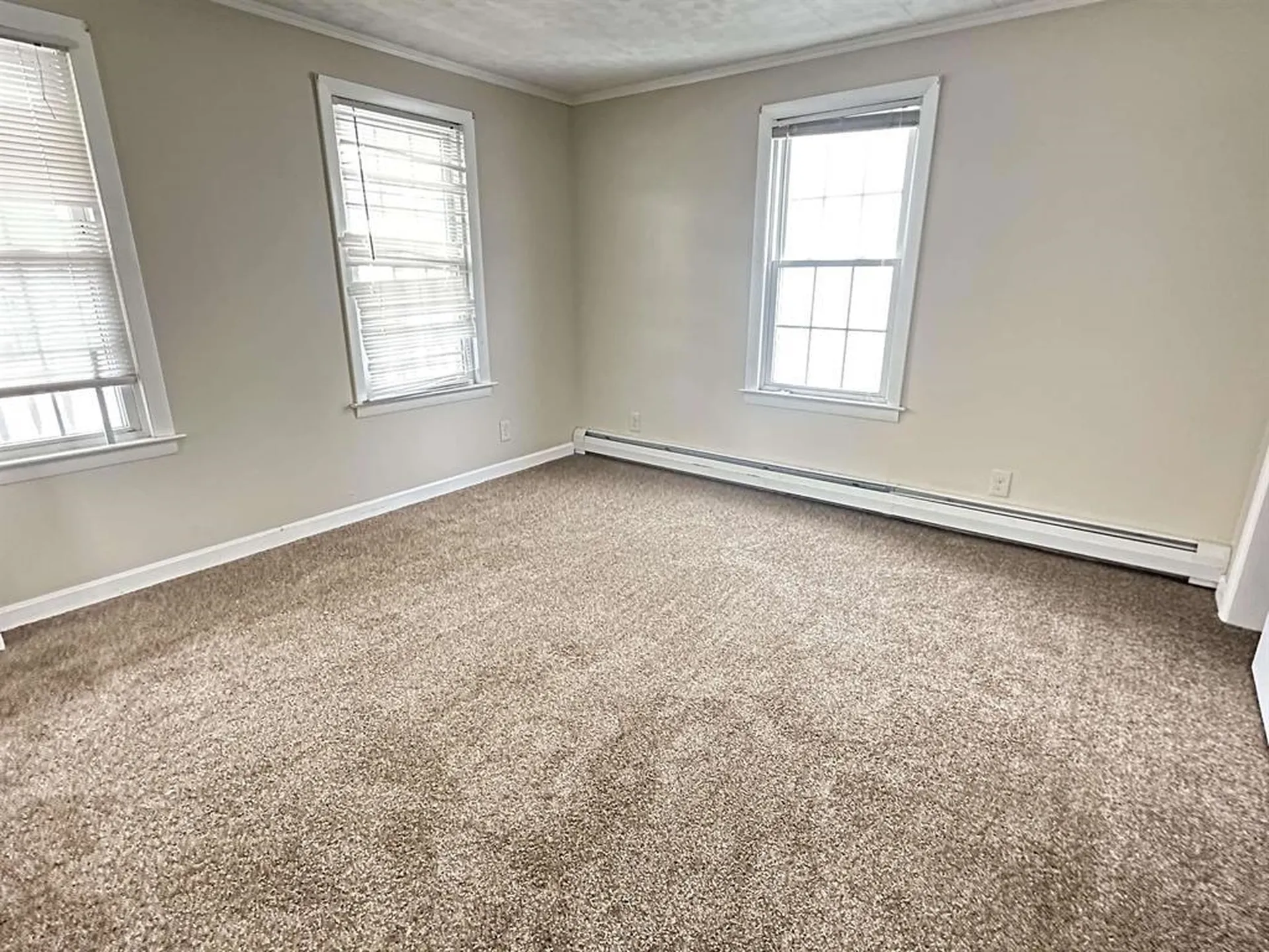 20 Spring Street Somersworth NH 03878