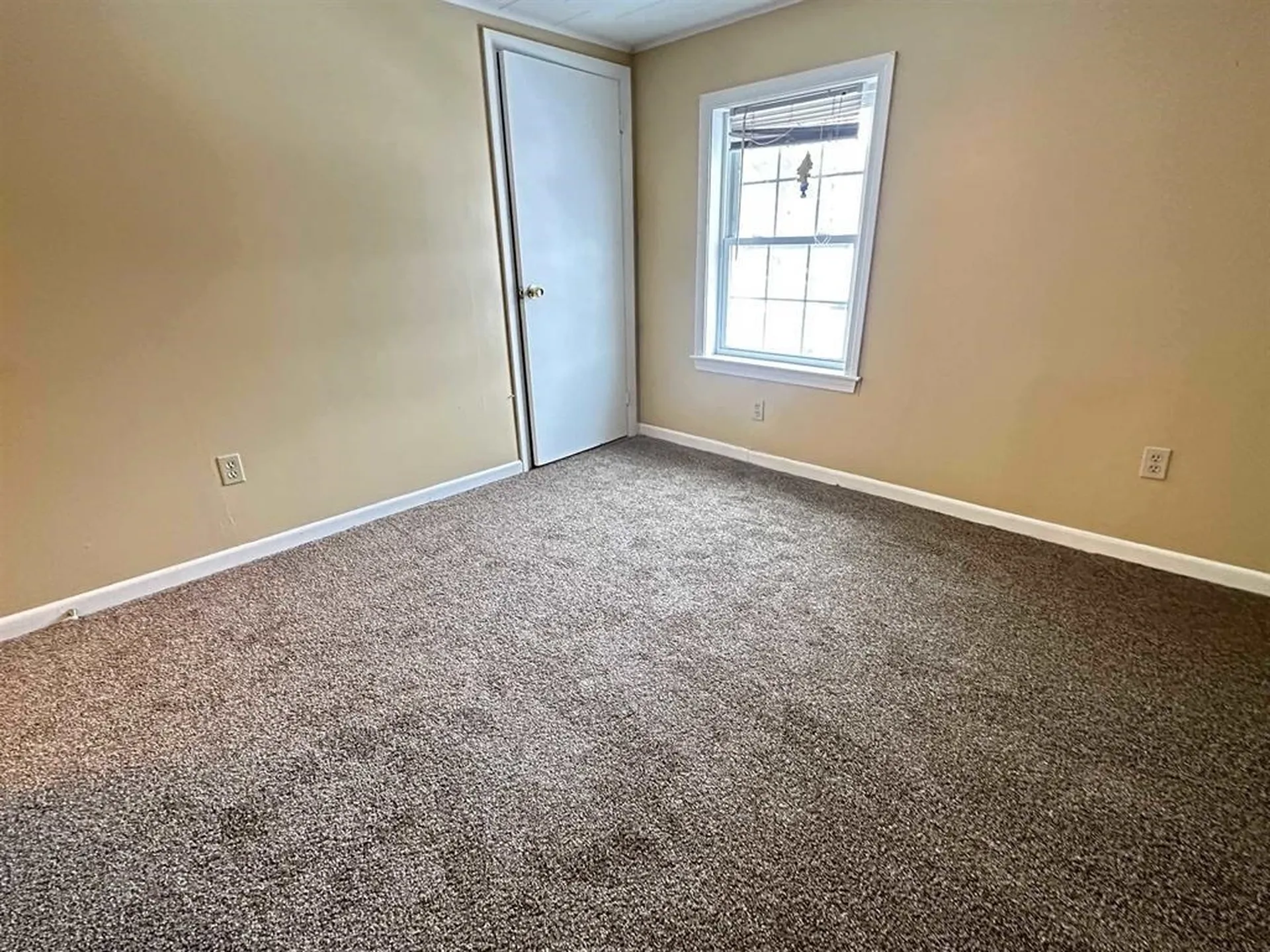 20 Spring Street Somersworth NH 03878