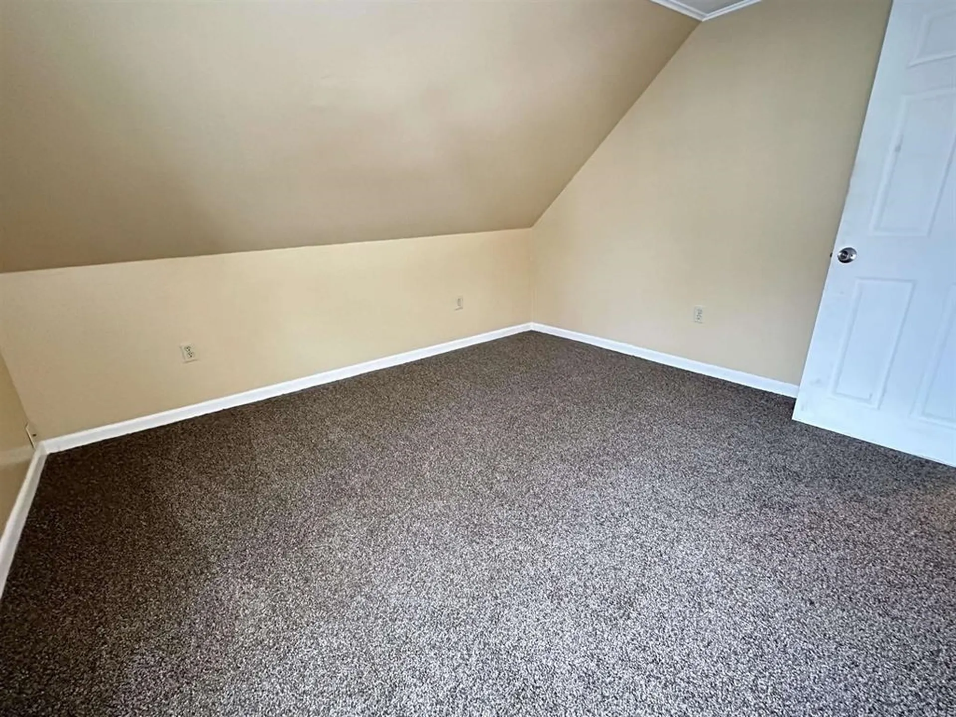 20 Spring Street Somersworth NH 03878