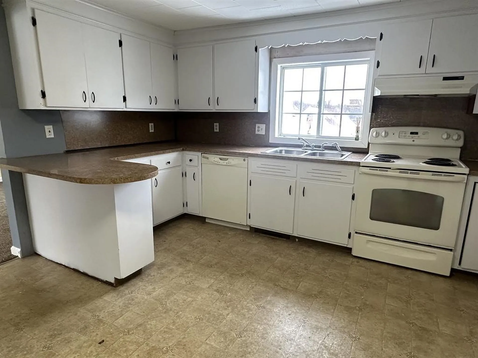 20 Spring Street Somersworth NH 03878