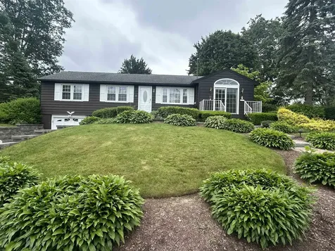 22 Seminole Drive Nashua NH 03063
