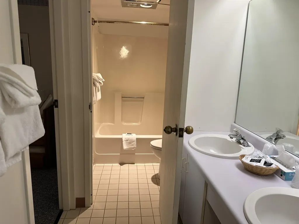 23 Black Bear Road Waterville Valley NH 03215