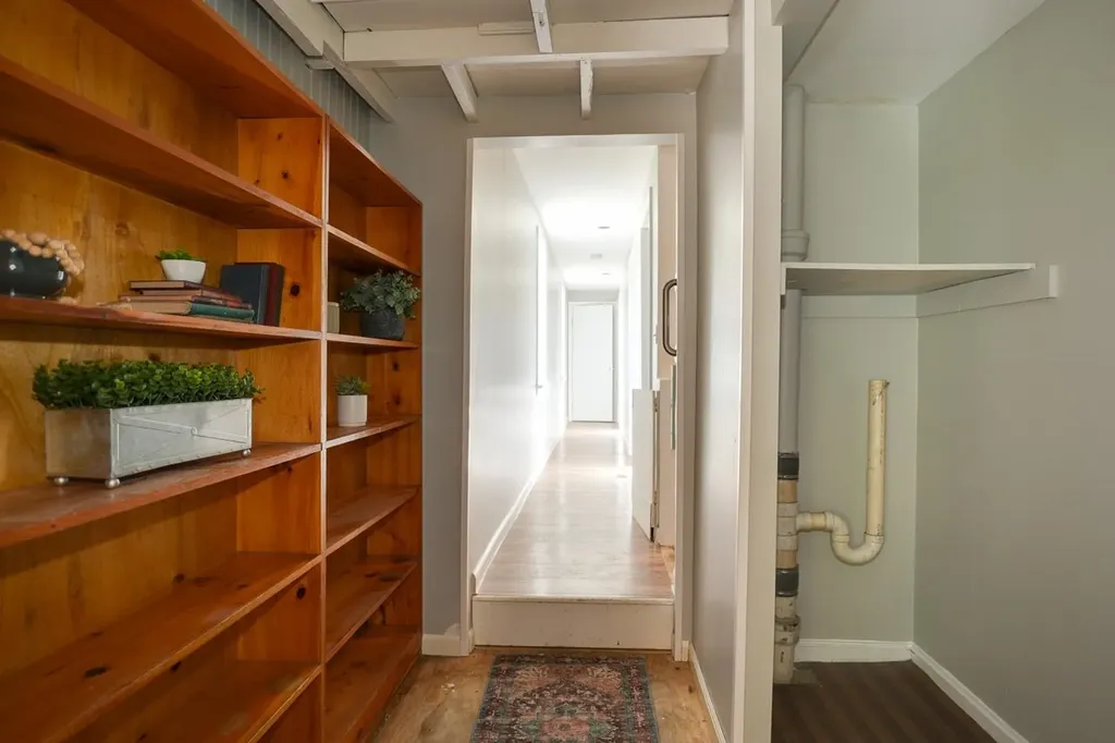 12 Bell Street Nashua NH 03064