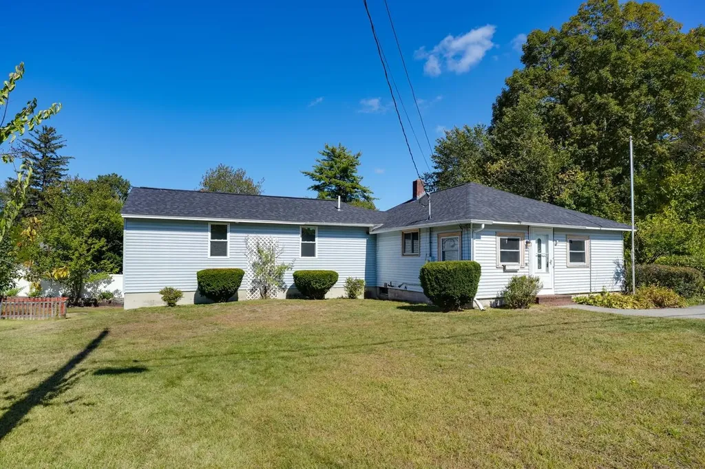 12 Bell Street Nashua NH 03064