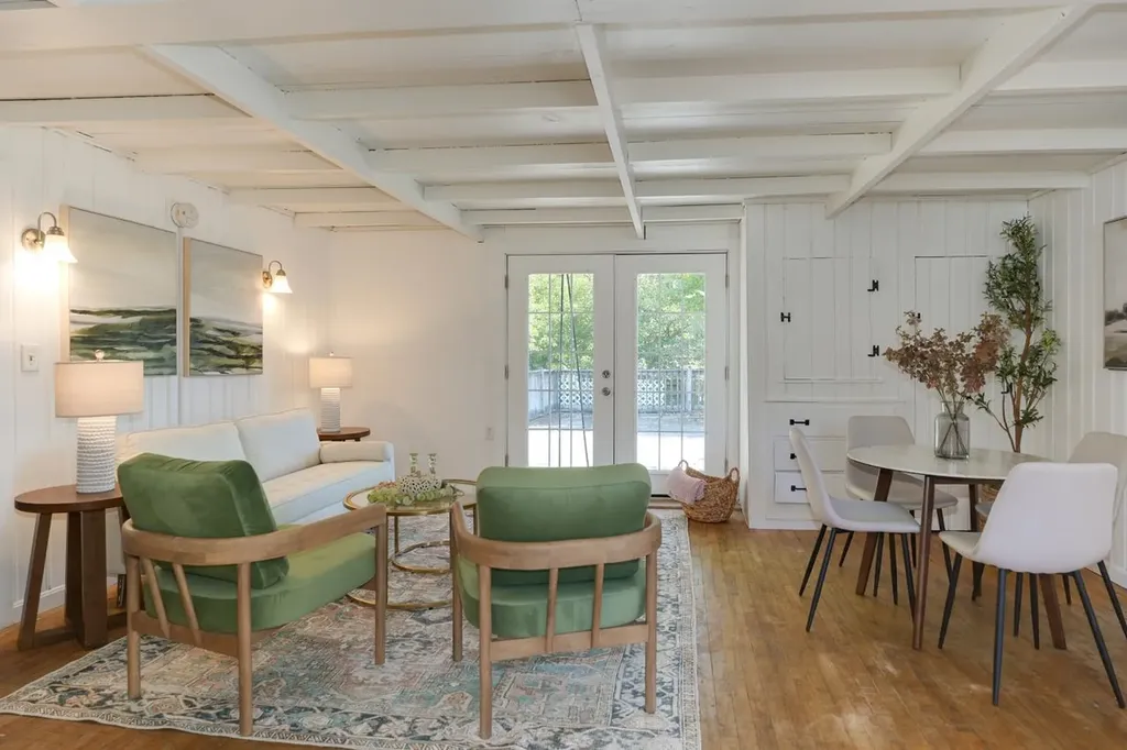 12 Bell Street Nashua NH 03064