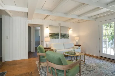 12 Bell Street Nashua NH 03064