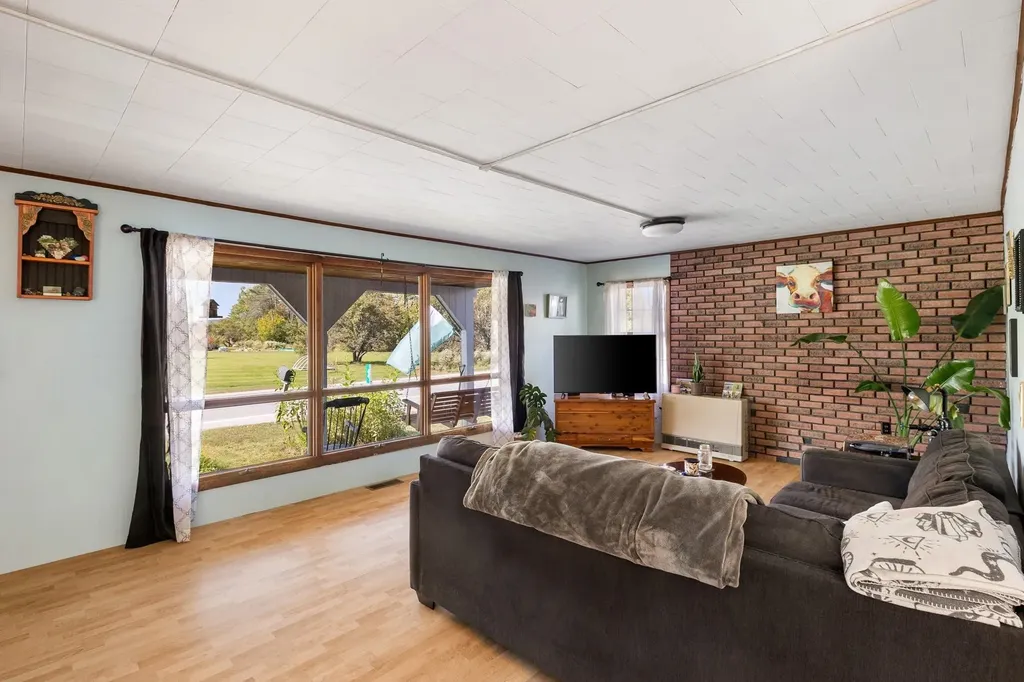 44 Belvidere Road Eden VT 05652