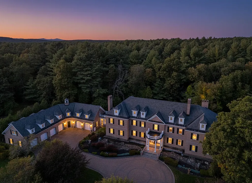 6 Lancaster Road Windham NH 03087