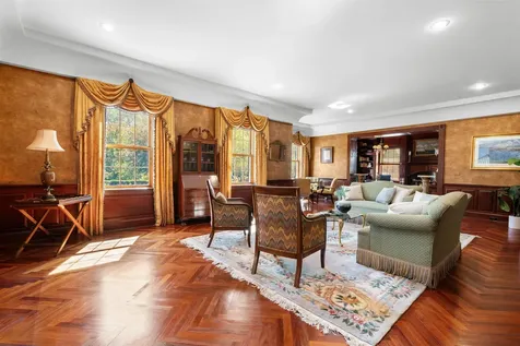 6 Lancaster Road Windham NH 03087