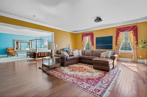 6 Lancaster Road Windham NH 03087