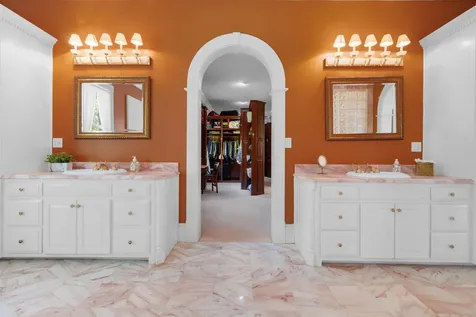 6 Lancaster Road Windham NH 03087