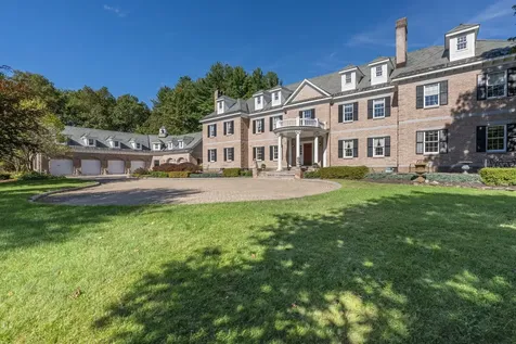 6 Lancaster Road Windham NH 03087