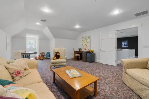 6 Lancaster Road Windham NH 03087