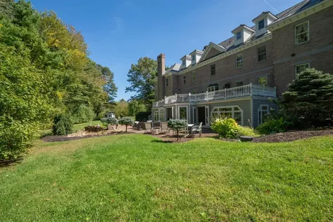 6 Lancaster Road Windham NH 03087