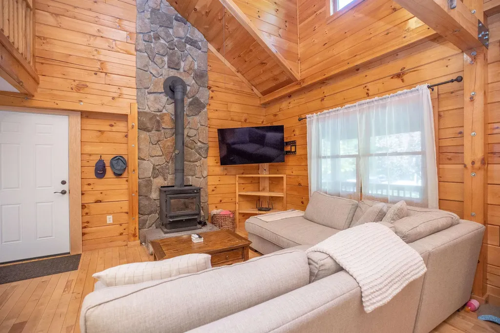 63 Jewett Road Dunbarton NH 03046