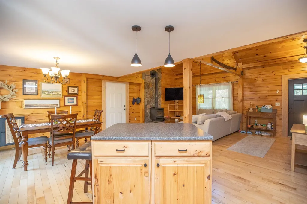 63 Jewett Road Dunbarton NH 03046