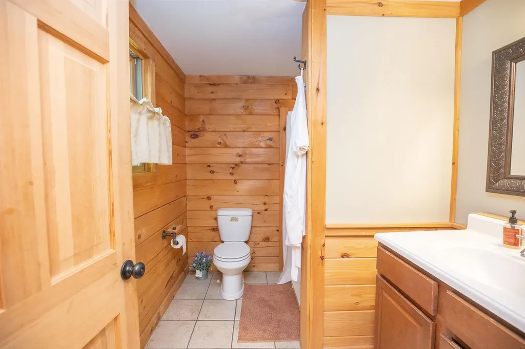 63 Jewett Road Dunbarton NH 03046