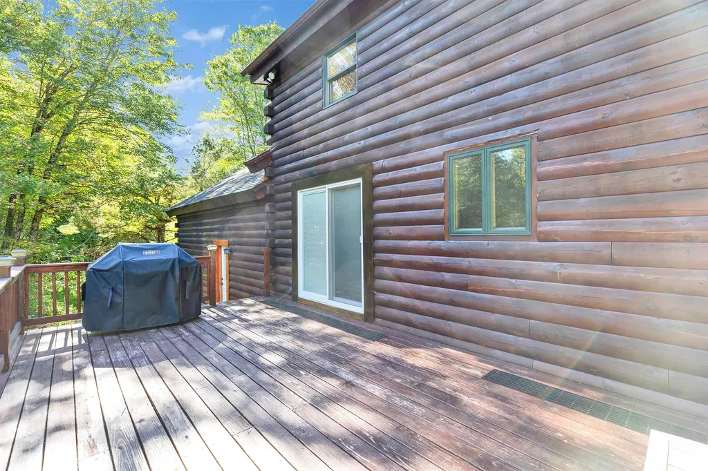 63 Jewett Road Dunbarton NH 03046